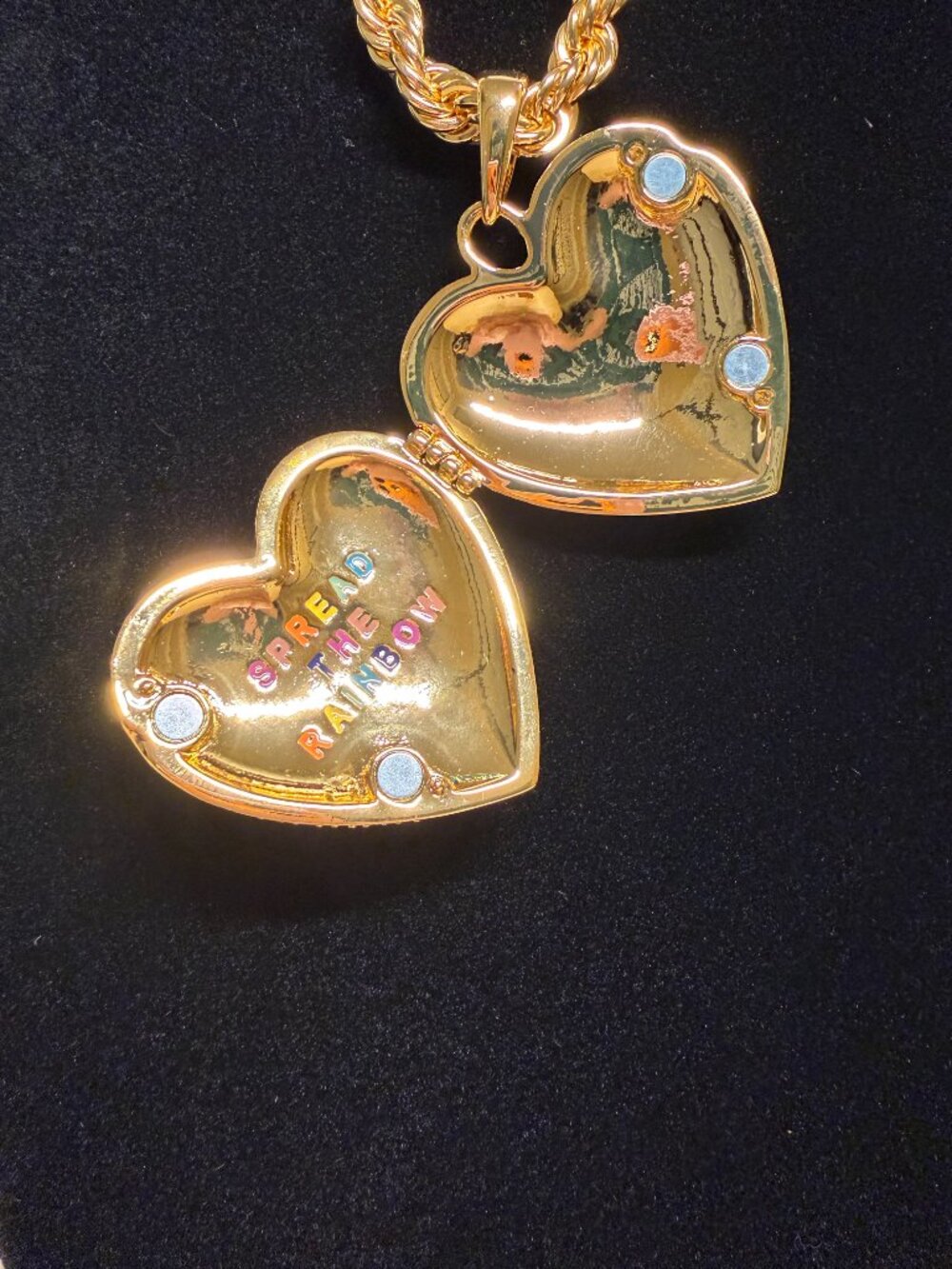 XL Heart Locket Necklace by Kurt Geiger London NWT - Picture 8 of 8